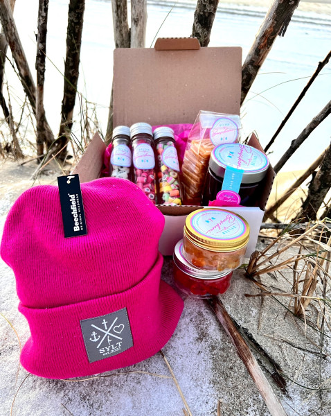 Geschenkbox mit Beanie Mütze Fuchsia