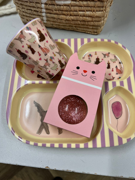 Melamin Kinderteller, Becher und Spieleball Lavendel