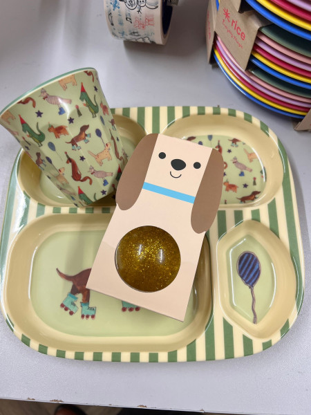 Melamin Kinderteller, Becher und Spieleball gelb-grün